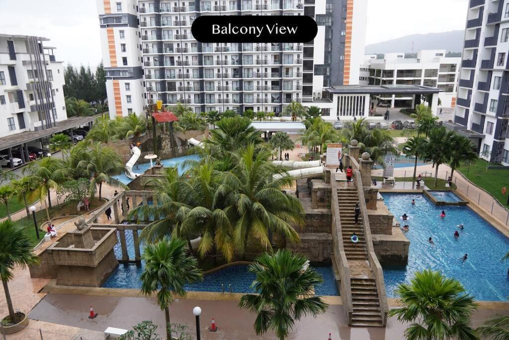 Kuantan Getaway Waterpark And Beach Esterno foto